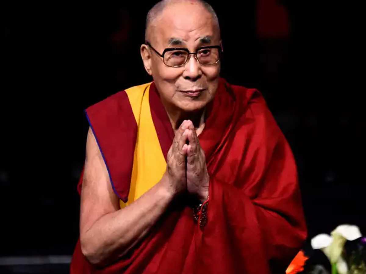 परोपकार की भावना से आएगी विश्व में शांति : दलाई लामा